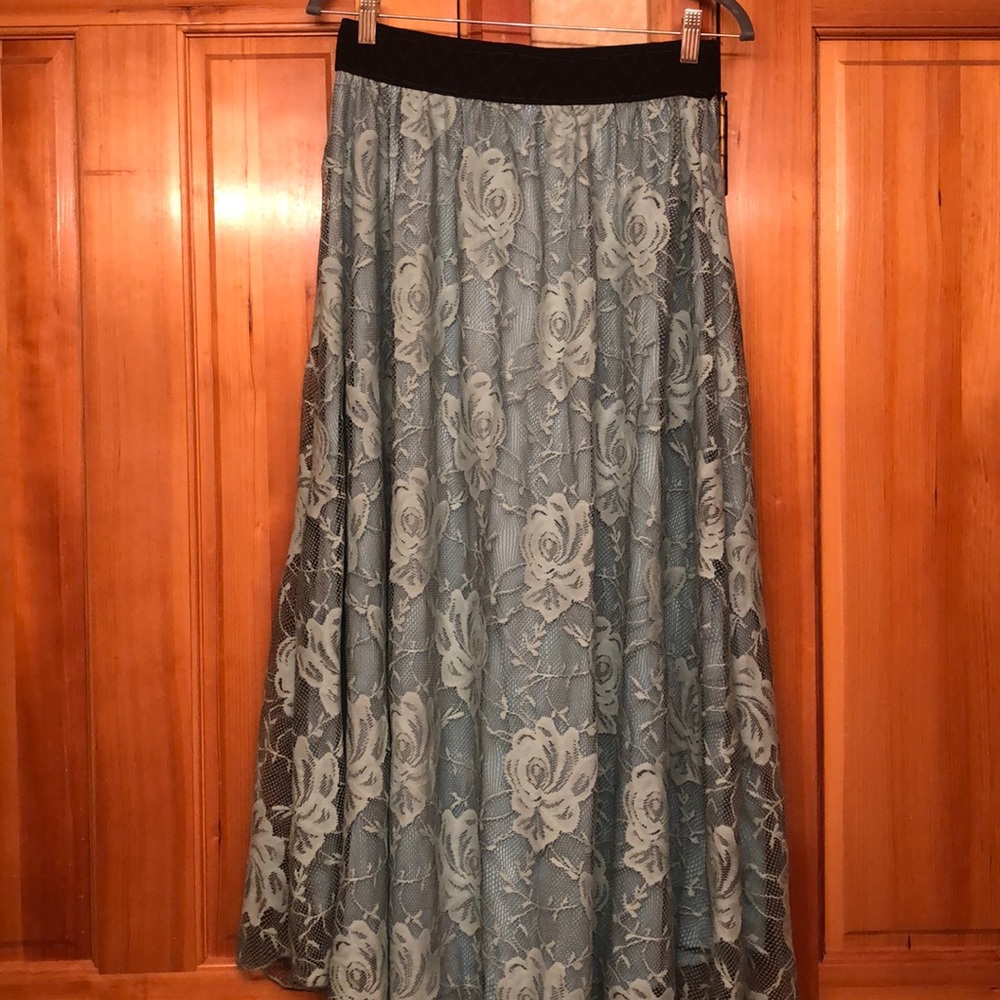 Lularoe Lucy